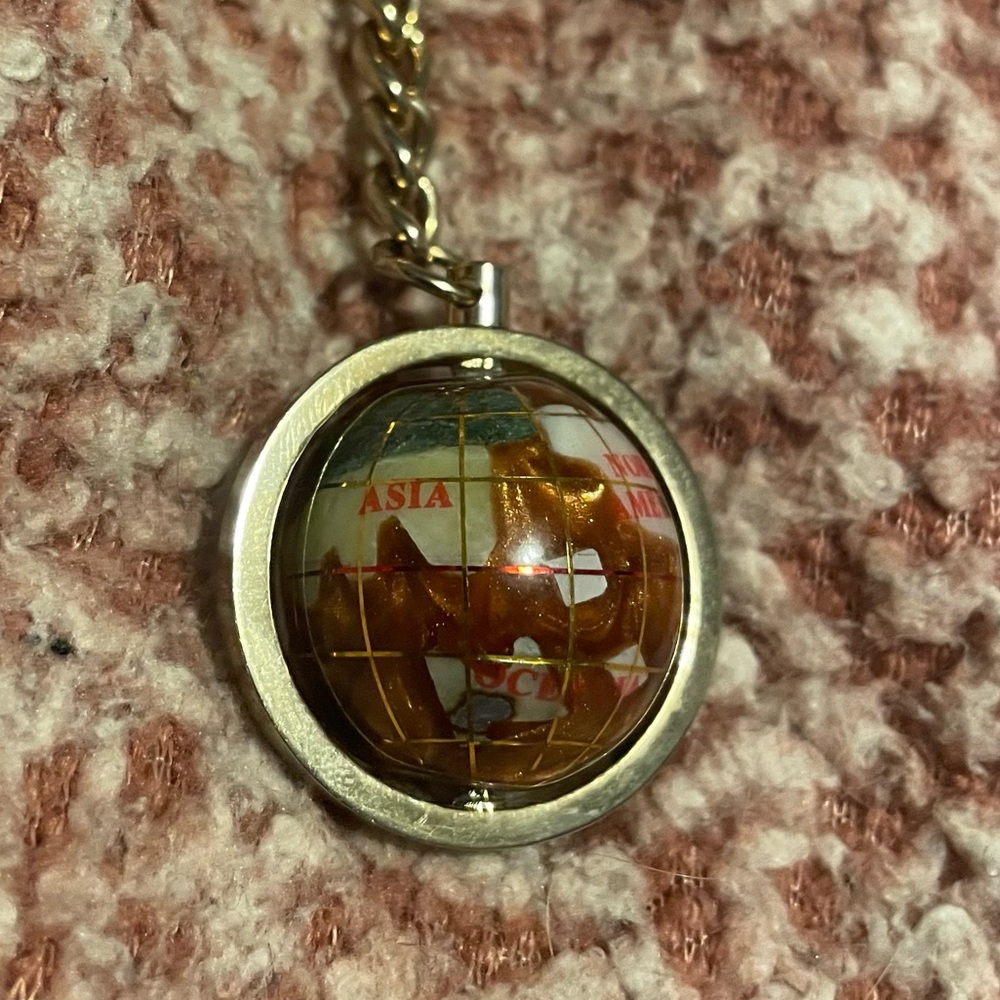 Gemstone Globe Fidget Spinning Goldtone Keychain - Picture 3 of 9